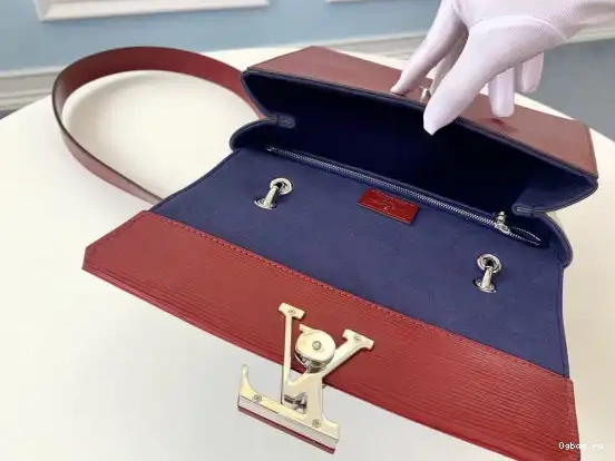 LOUIS GRENELLE VUITTON PM 0706